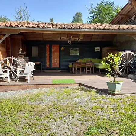 Location En Pre Montagne Apartamento